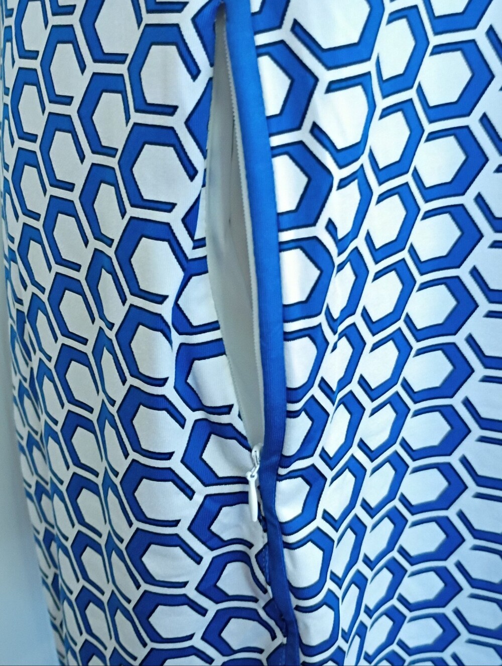NWT Tail Mika Golf Dress Blue White Geometric Print Size Small - Picture 6 of 13
